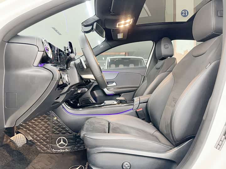 Mercedes-Benz A-Class 2021 A 200 L — фото 11