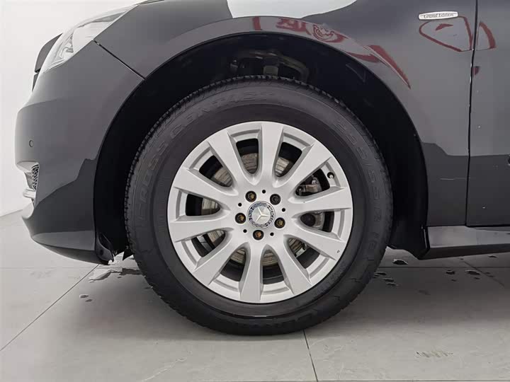 Mercedes-Benz R-Class R 320 4MATIC — фото 17