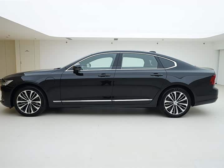 Volvo S90 Hybrid 2025 Hybrid 4 WD — фото 3