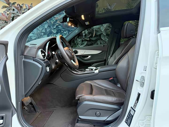 Mercedes-Benz GLC 200 L 4MATIC — фото 15