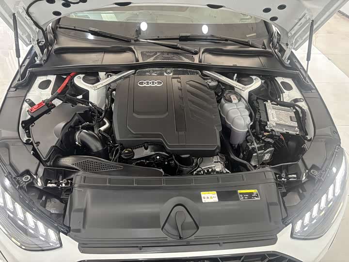 Audi A4L 2025 200 40 TFSI B&O — фото 33