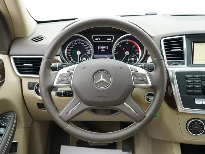 Mercedes-Benz M-Class 2014 ML 350 CDI 4 MATIC — фото 12