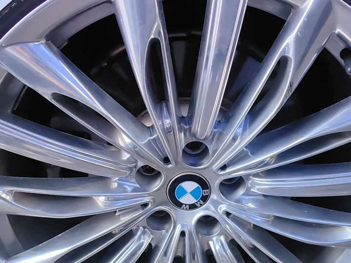 BMW 7-Series 2016 740 Li Leading — фото 13