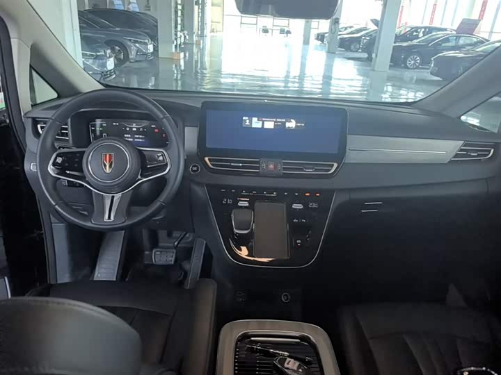 Hongqi HQ9 PHEV 2024 2.0 T 4 WD — фото 10