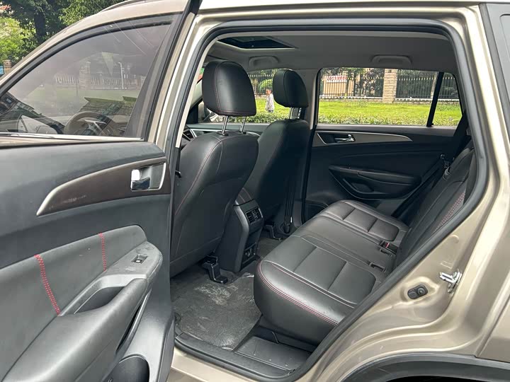 Changan CS75 2016 1.8 T ATElite IV — фото 11