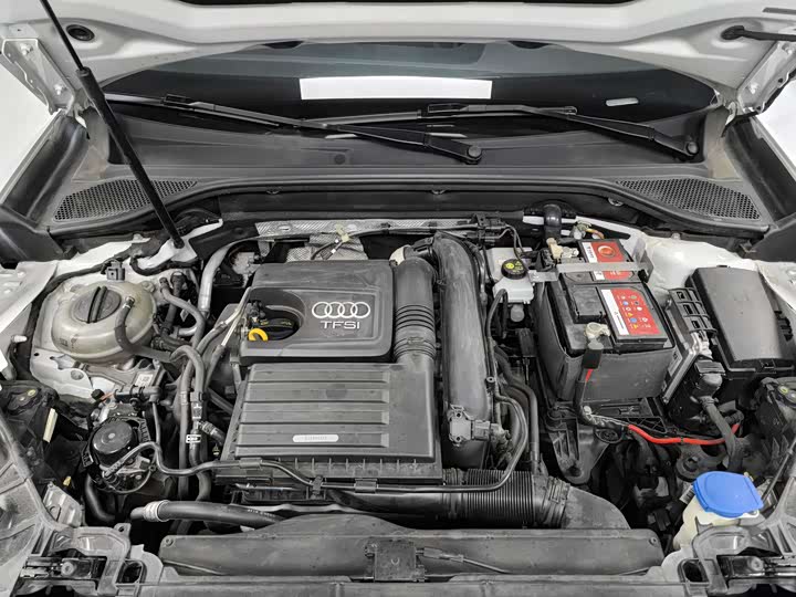 Audi Q2L 2018 35 TFSI VI — фото 12