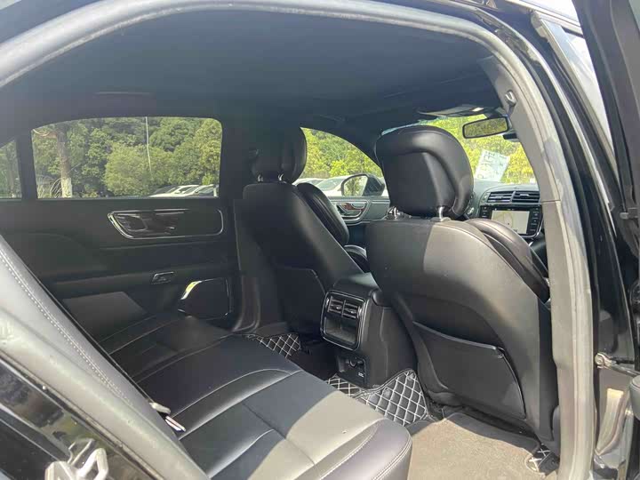 Lincoln Continental — фото 11
