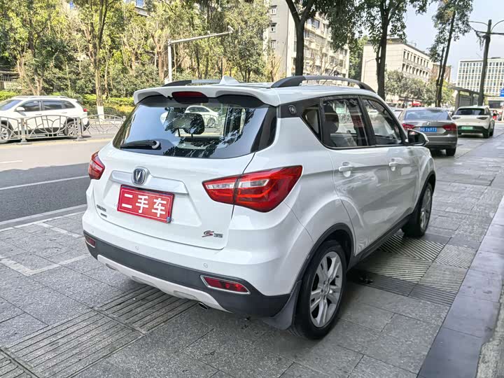 Changan CS35 2017 1.6 L MTLuxury — фото 7
