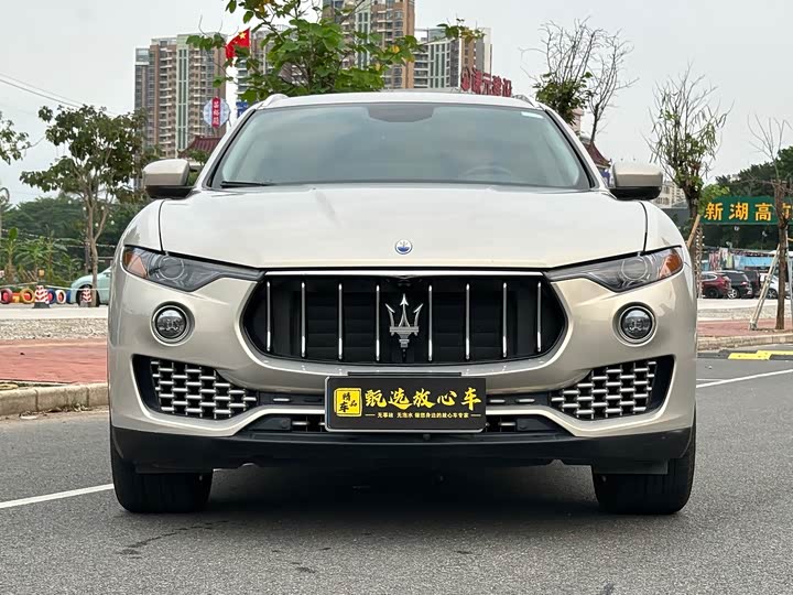 Maserati Levante 2018 3.0 T — фото 2