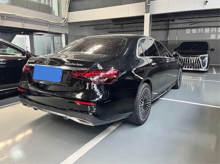 Mercedes-Benz E-Class E 300 L люкс — фото 6