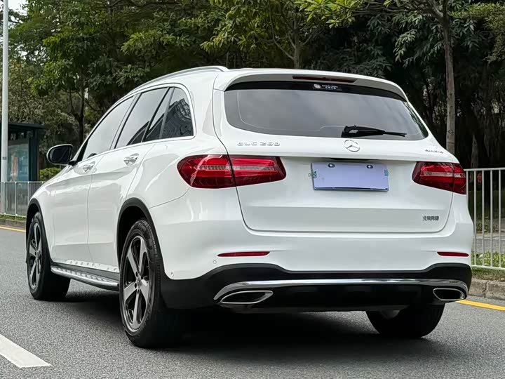 Mercedes-Benz GLC 2018 GLC 260 4 MATIC Luxury — фото 18