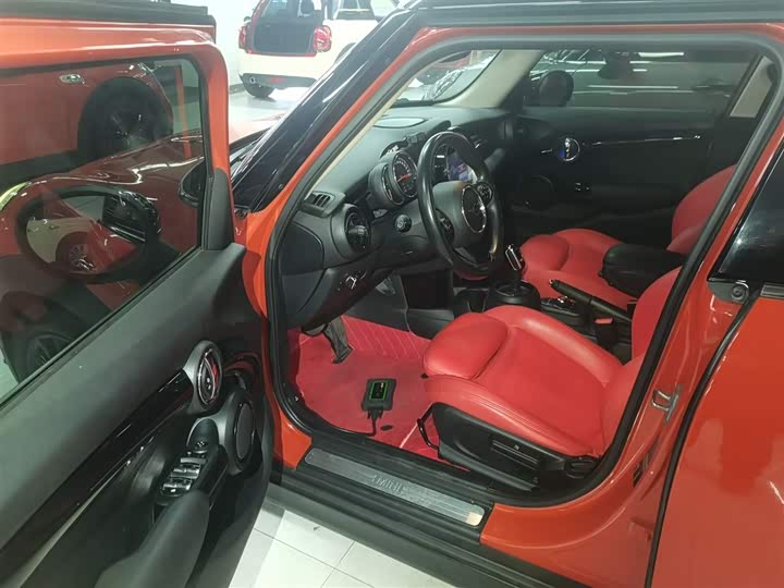 MINI Hatch — фото 12