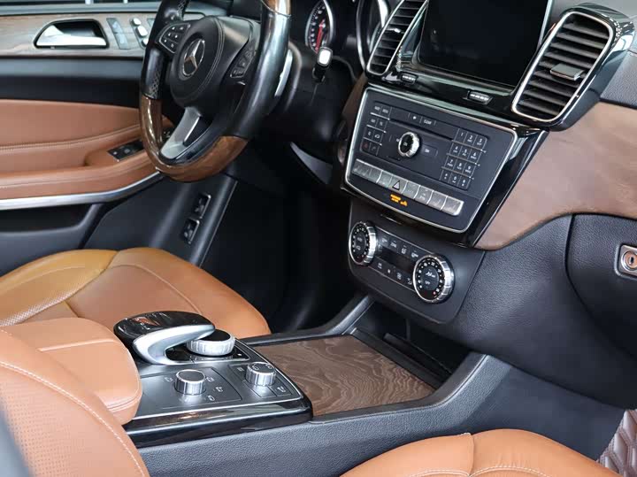 Mercedes-Benz GLS 2016 GLS 500 4 MATIC — фото 4