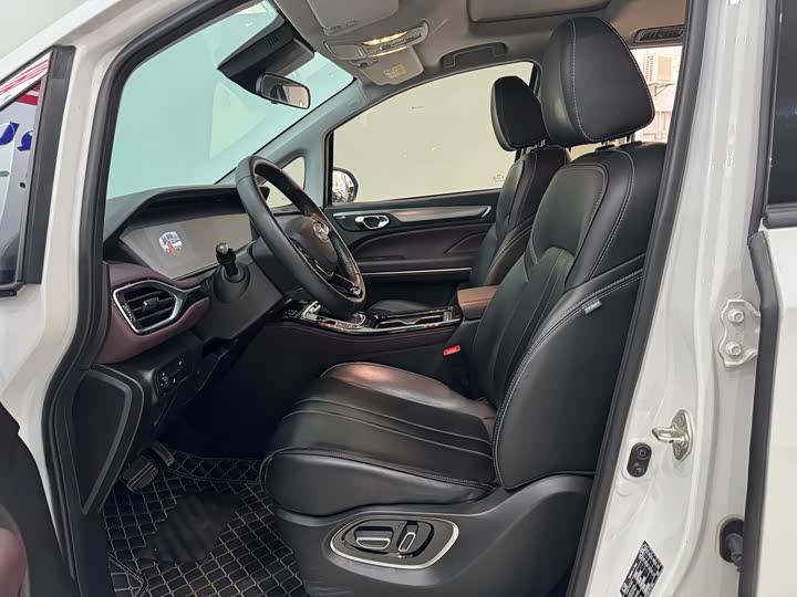 Trumpchi M6 2023 PRO 270 T DCT — фото 4