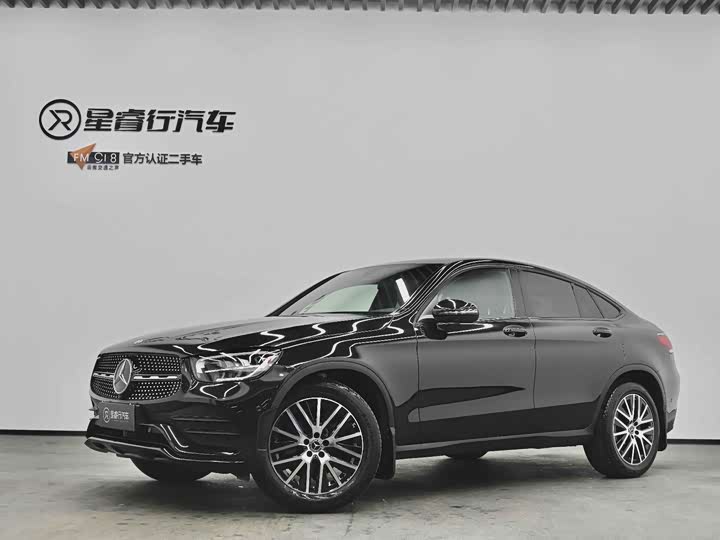 Mercedes-Benz GLC 2023 GLC 260 4 MATIC SUV — фото 1