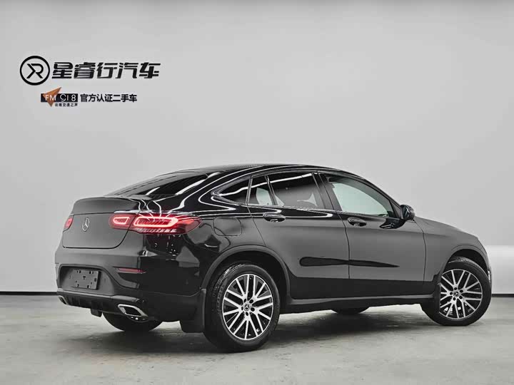 Mercedes-Benz GLC 2023 GLC 260 4 MATIC SUV — фото 28