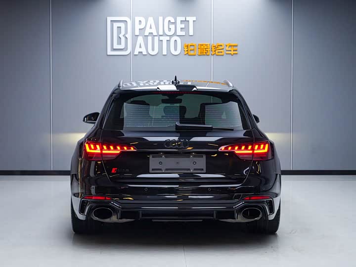 Audi RS4 2021 RS 4 Avant — фото 6