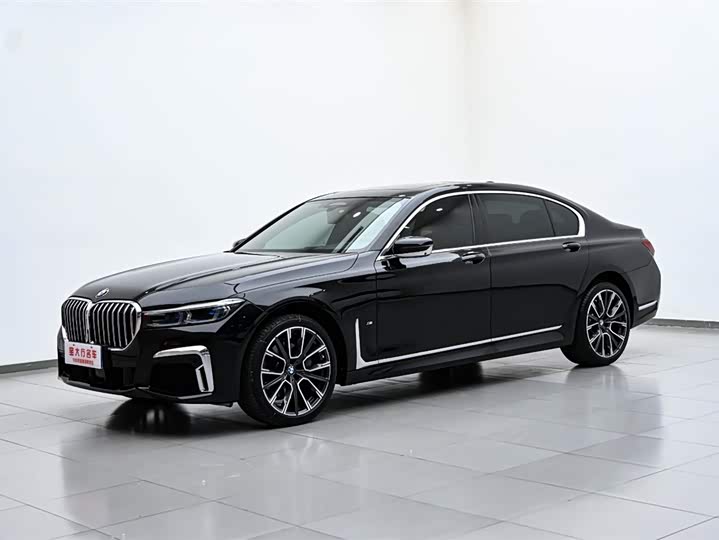 BMW 7-Series 2019 740 Li x Drive M — фото 2
