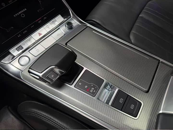Audi A6L 40 TFSI — фото 9