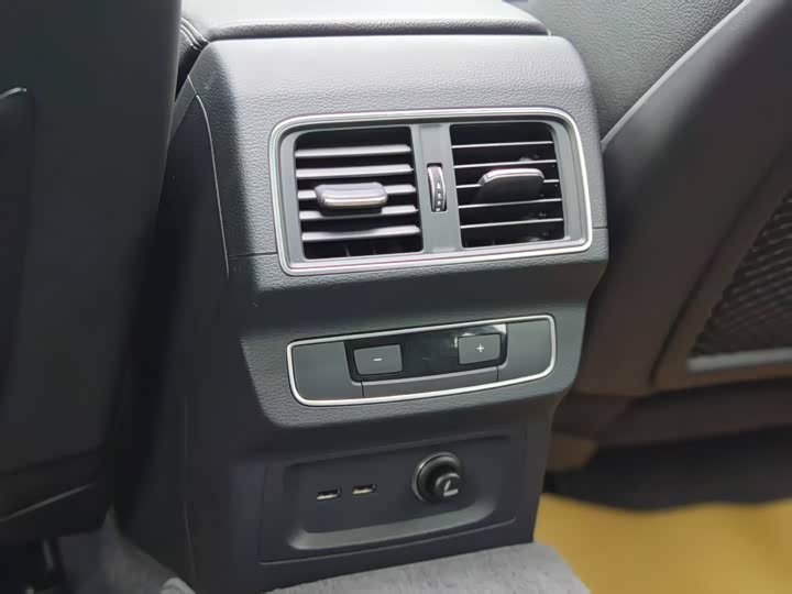 Audi Q5L 2020 45 TFSI Sport — фото 12