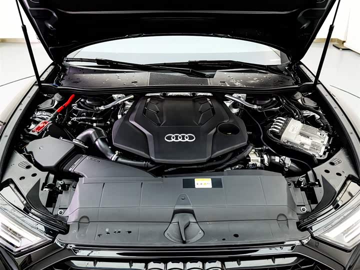 Audi A6L 2023 55 TFSI quattro — фото 8