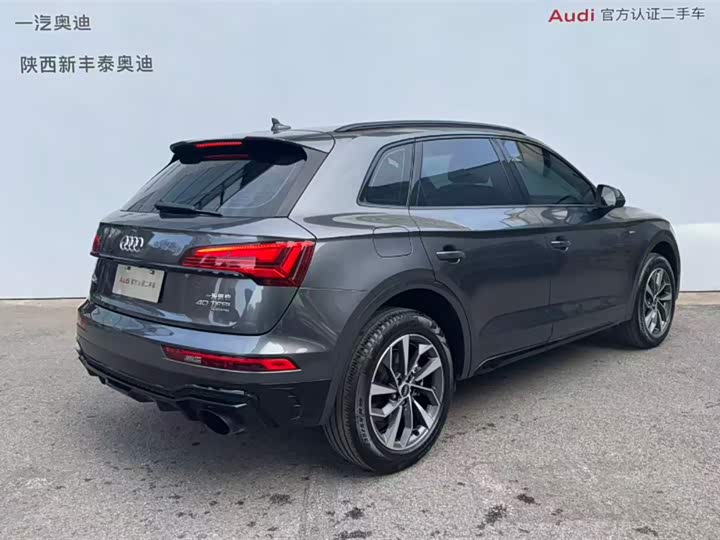 Audi Q5L 2023 40 T — фото 2