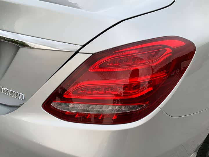 Mercedes-Benz C-Class 2016 C 200 L — фото 11