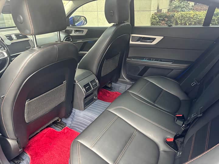Jaguar XEL 2019 2.0 T 200 PS — фото 15