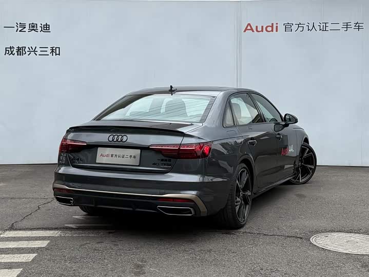 Audi A4L 2024 40 TFSI quattro RS — фото 4