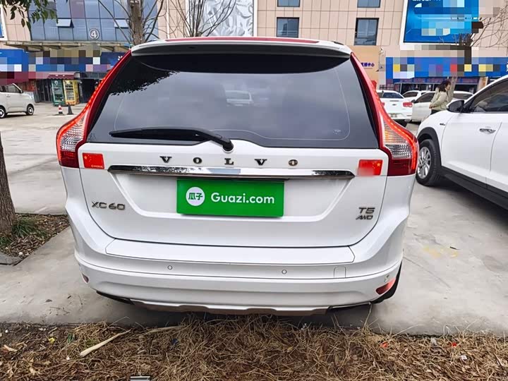 Volvo XC60 2015 T 5 AWD — фото 4