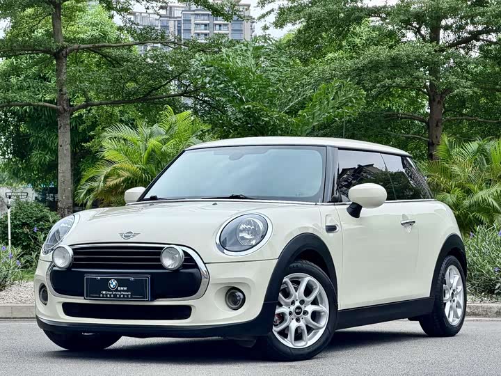 MINI Hatch — фото 1
