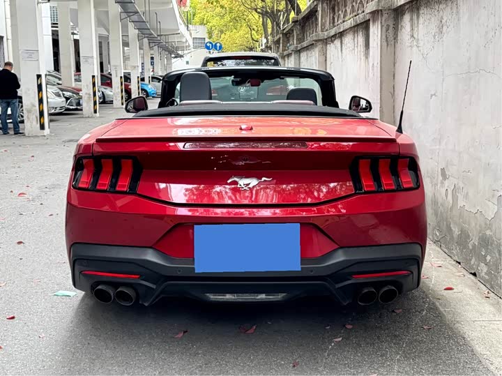 Ford Mustang 2024 2.3 T Eco Boost — фото 4