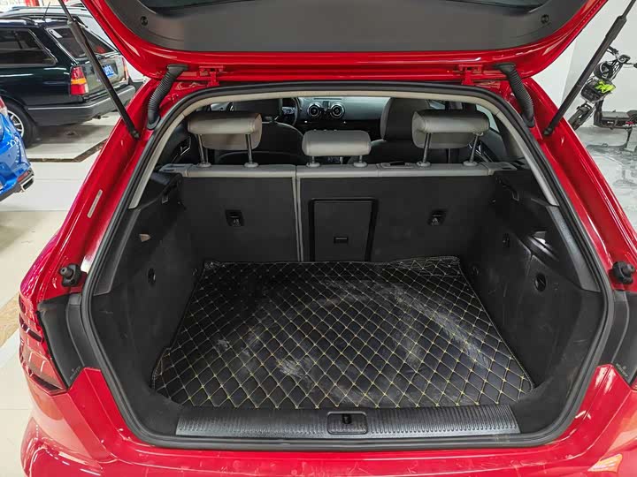 Audi A3 2018 30 Sportback 35 TFSI — фото 4