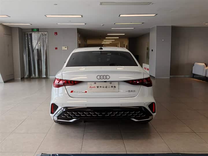 Audi A3 2026 A 3 L Limousine 35 TFSI — фото 5