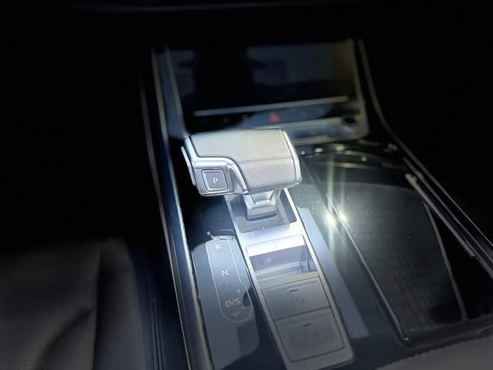 Audi Q7 2023 55 TFSI quattro S line Sport — фото 7