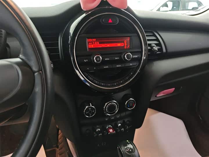 MINI Hatch — фото 13
