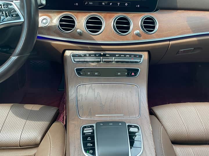 Mercedes-Benz E-Class E 300 L стиль — фото 11