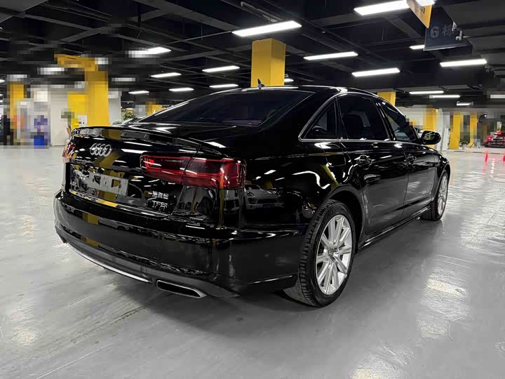 Audi A6L TFSI — фото 12