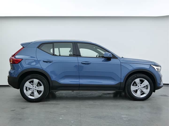 Volvo XC40 2024 B 3 — фото 8