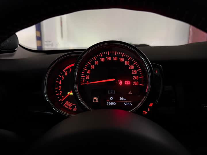 MINI Hatch — фото 19