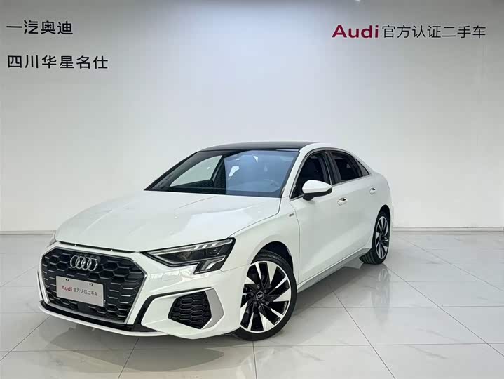 Audi A3 2024 A 3 L Limousine 35 TFSI Sport — фото 1
