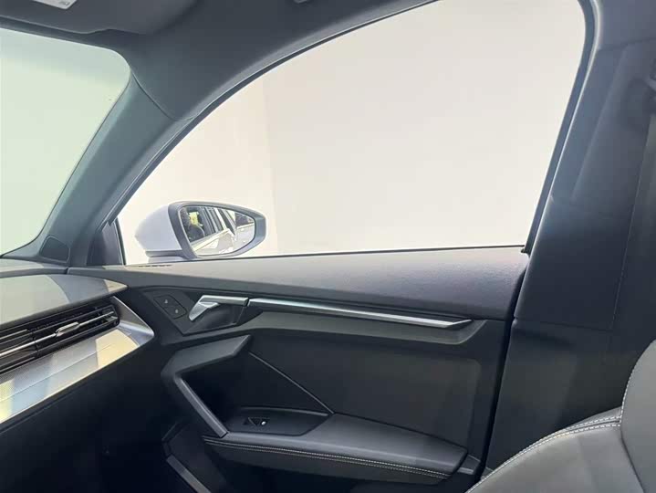 Audi A3 2023 Sportback 35 TFSI Sport — фото 14