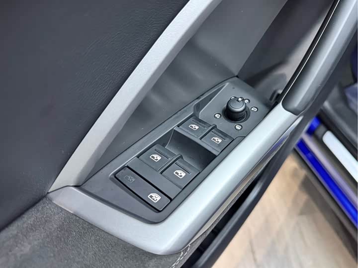Audi Q3 2019 40 TFSI — фото 11