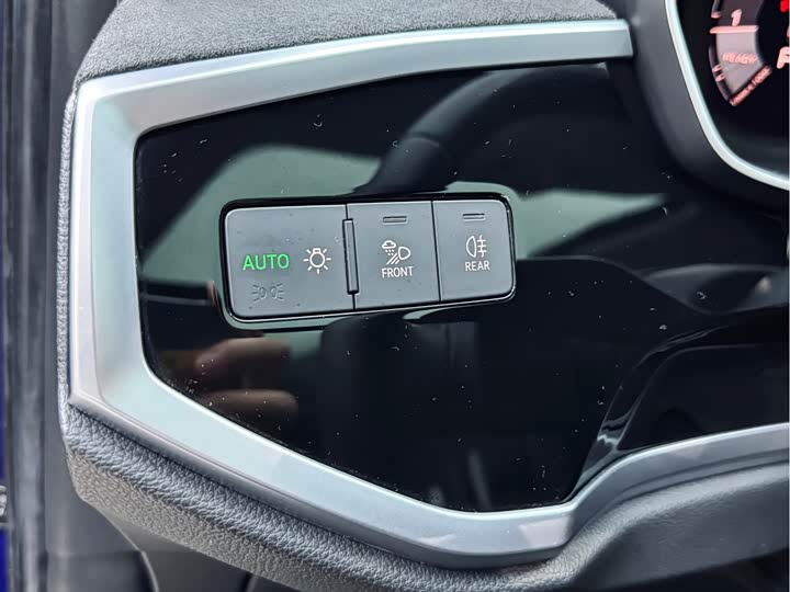 Audi Q3 2019 40 TFSI — фото 12