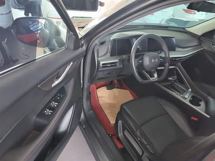 Changan CS35 PLUS 2022 NE 1.4 T DCTLuxury — фото 16