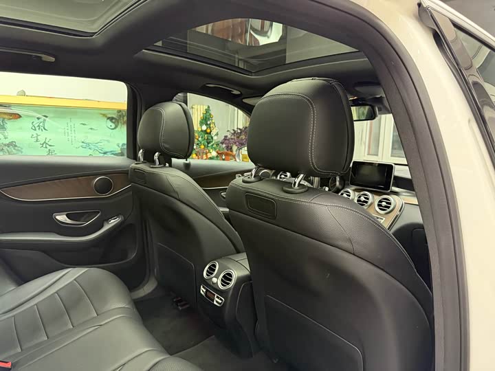 Mercedes-Benz GLC 2016 GLC 300 4 MATIC — фото 33