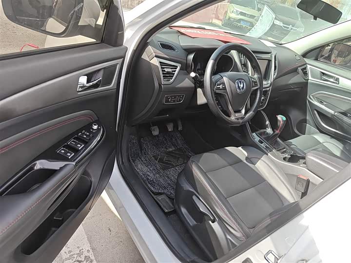 Changan CS75 2017 1.5 T MT — фото 16