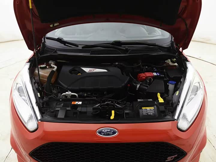 Ford Fiesta — фото 13