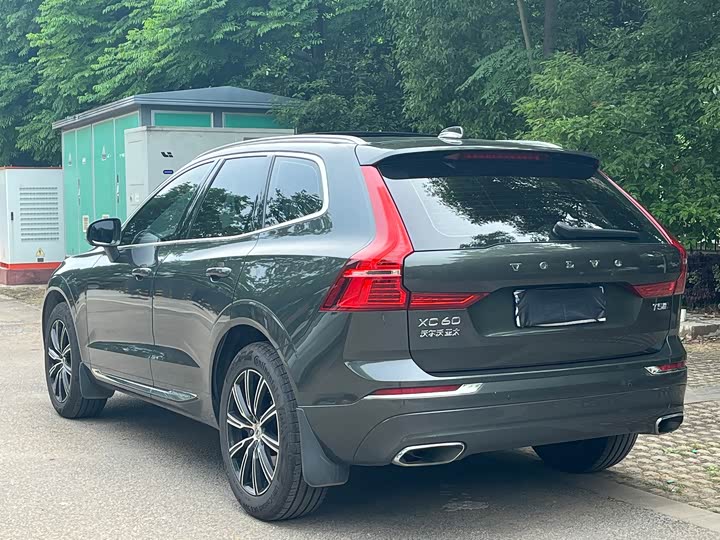 Volvo XC60 2019 T 5 4 WD VI — фото 5