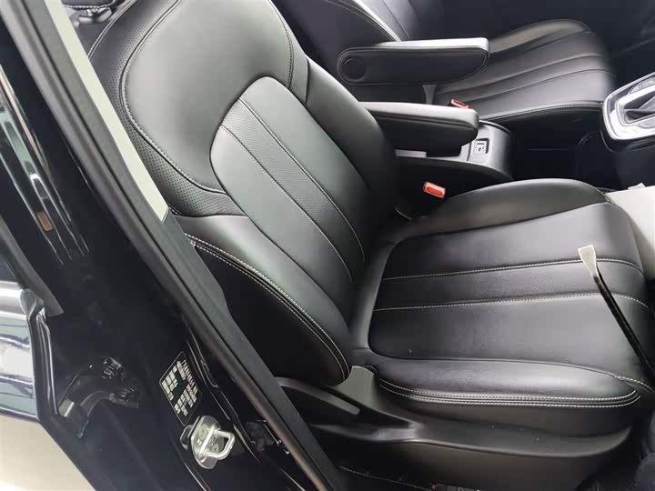 Trumpchi M6 2021 270 T DCT ( ) — фото 25